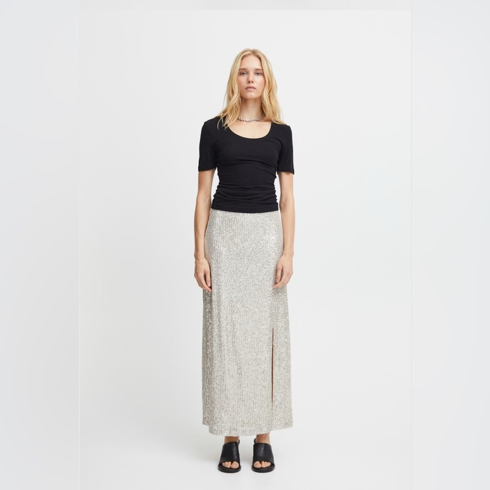 Ichi Frosted Almond Sequin Skirt. New with tags